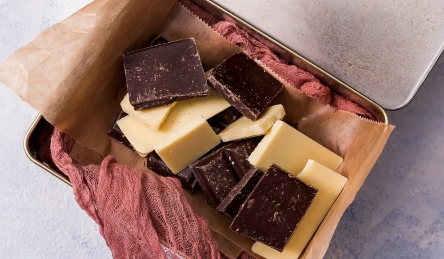 What deficiency causes sugar cravings