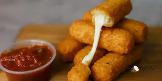 Chilis mozzarella sticks