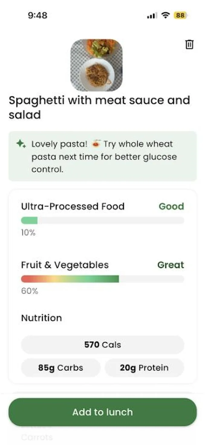 GoCoCo meal tracker screen: a logged meal with its ultra-processed food score, fruit and vegetable share and nutrition estimates.